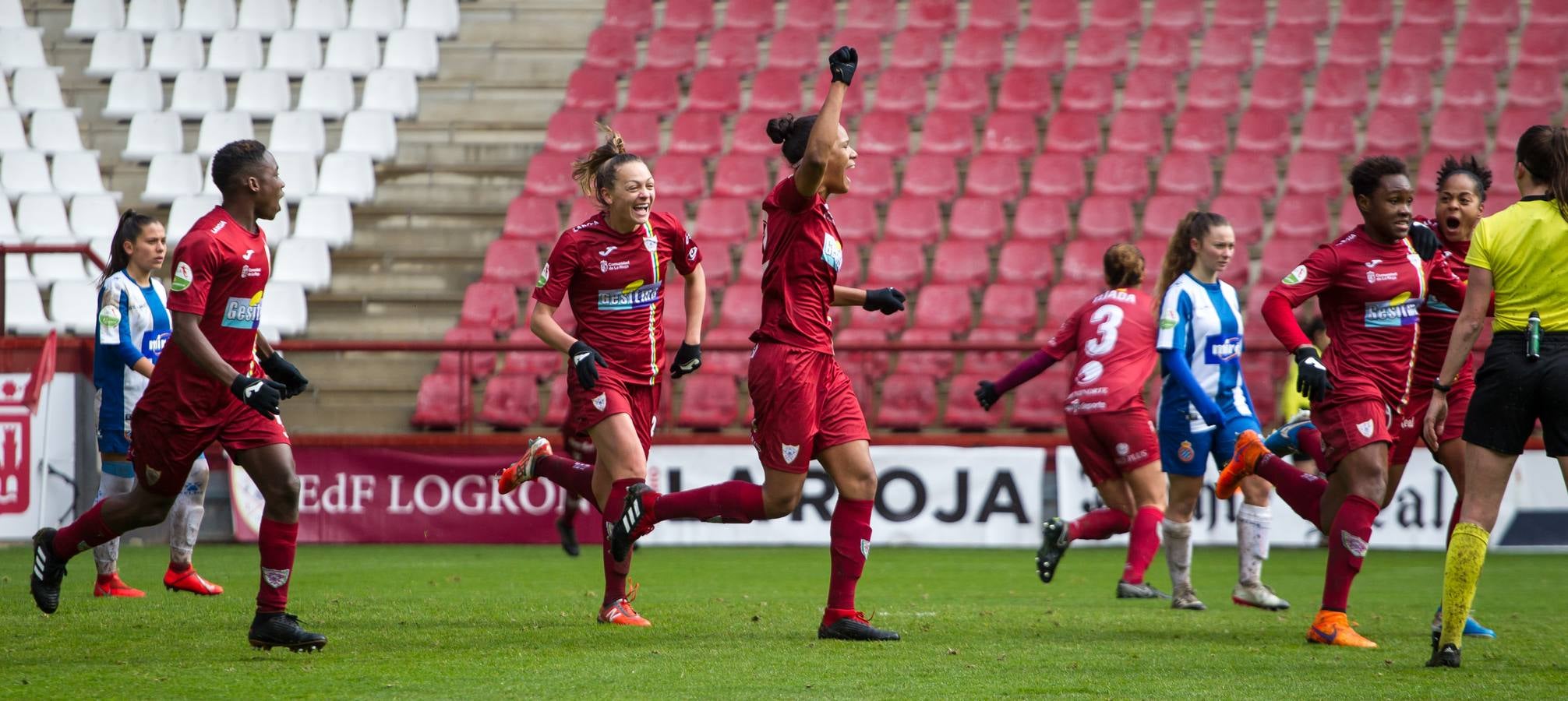 Fotos: El EDF Logroño vence al Espanyol en Las Gaunas