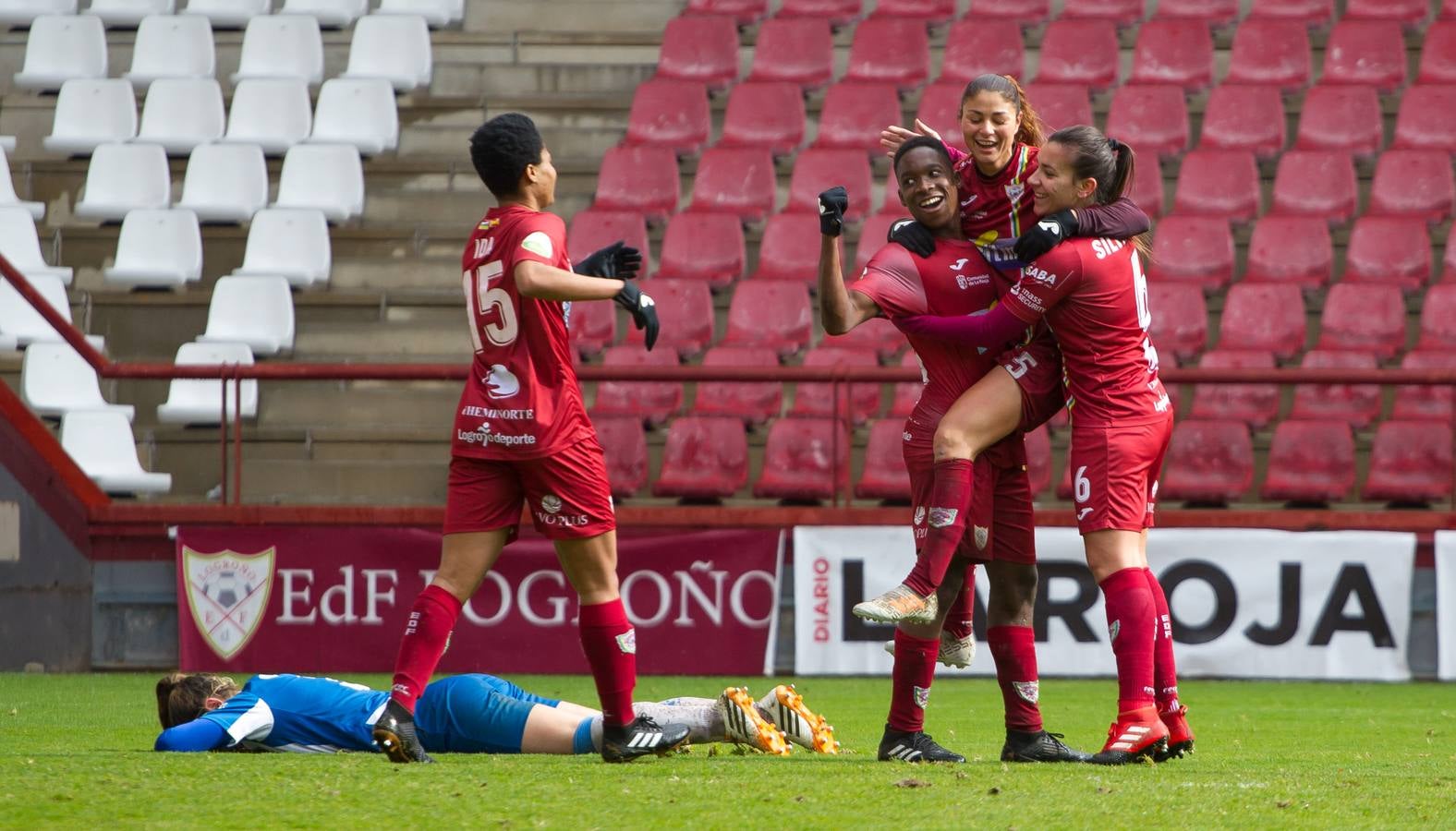 Fotos: El EDF Logroño vence al Espanyol en Las Gaunas