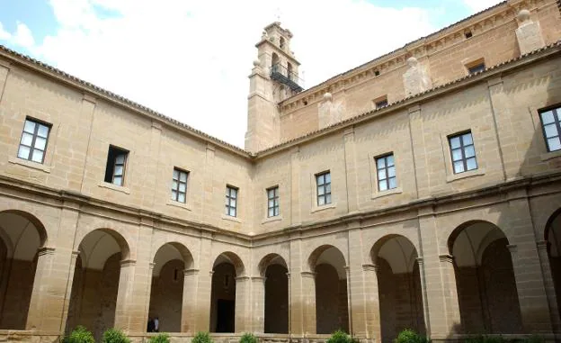 Claustro alto de San Francisco, que comenzará a ser acondicionado en breve. :: 