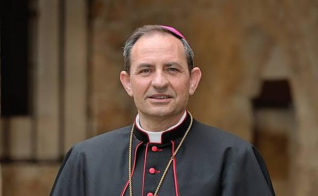 El obispo de Osma, Abilio Martínez Varea.