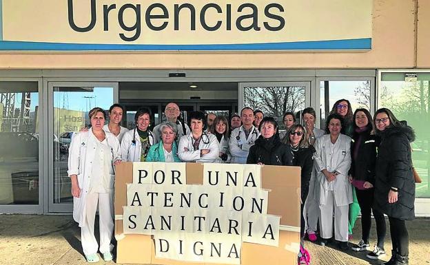 Concentración de trabajadores de Urgencias del San Pedro.