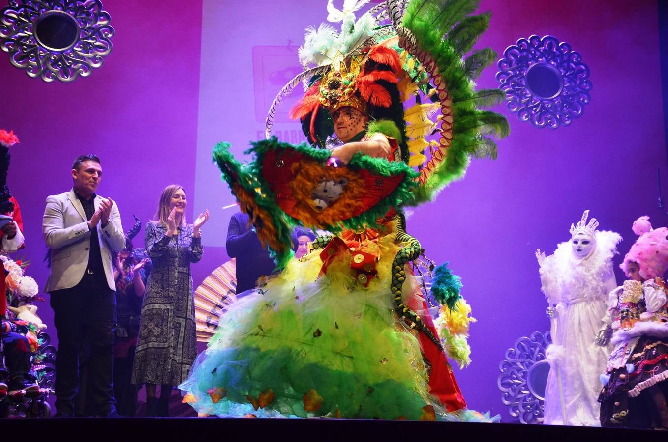 El carnaval que vive la ciudad riojabajeña está dedicado a los cuentos