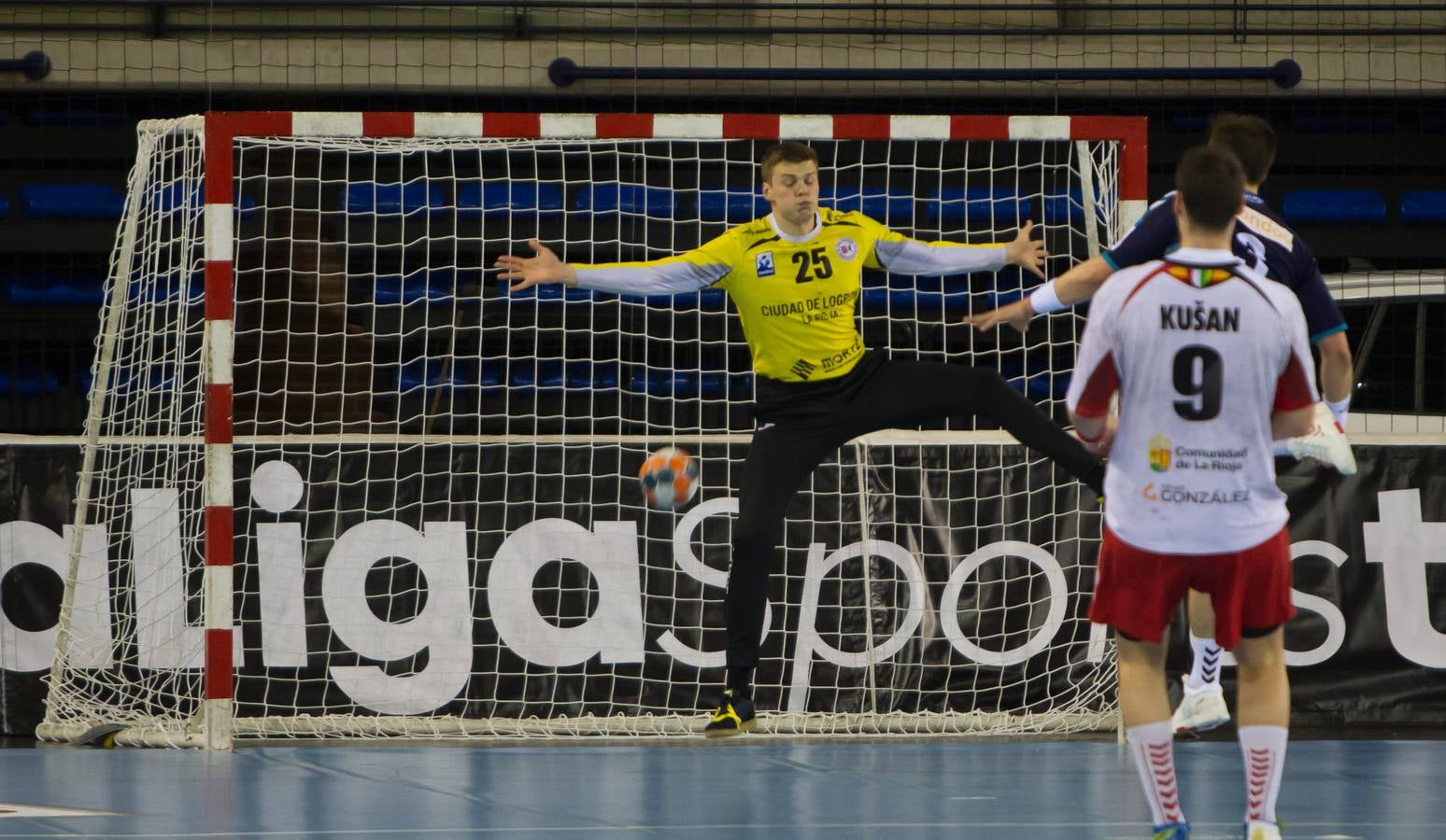 Los franjivino lo lucharon hasta el último momento pero no lograron el triunfo en el Palacio