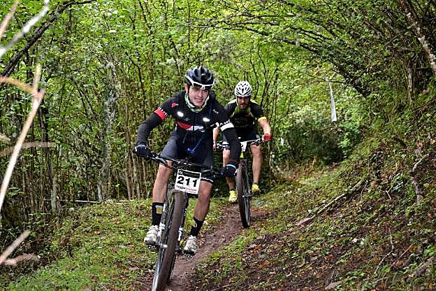 Descenso de La Tejera, en la BTT de Nieva. 
