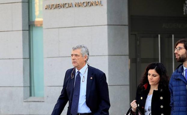Ángel María Villar, a su salida de la Audiencia Nacional. 