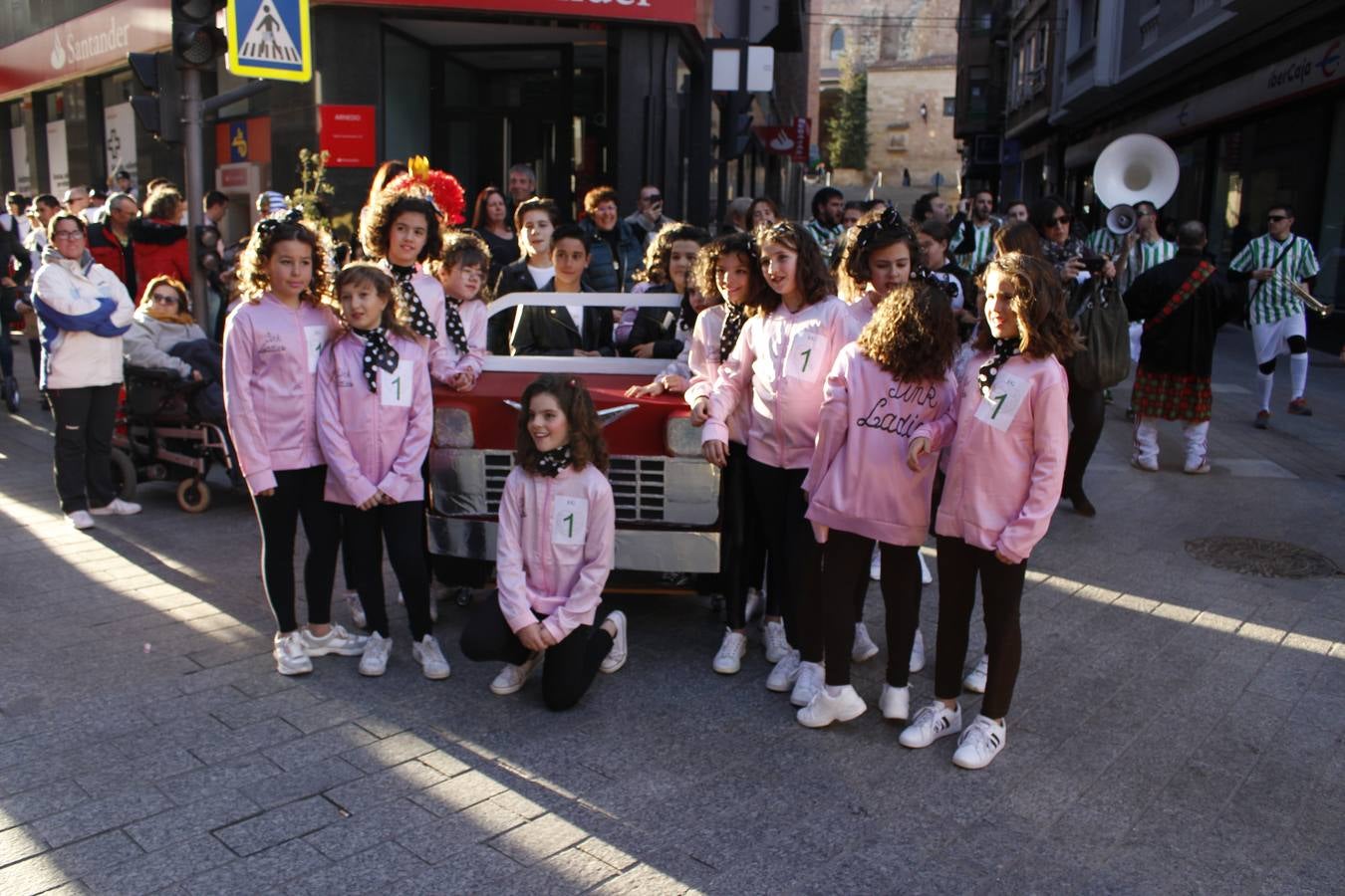 Los arnedanos se lanzaron a la calle para disfrutar del Carnaval