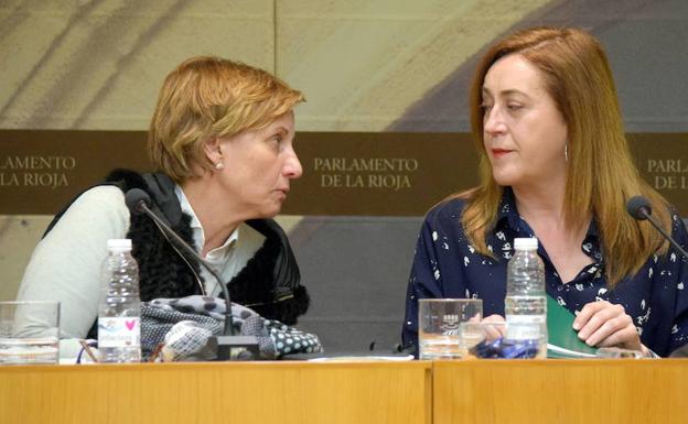 Leonor González Menorca y Begoña Martínez Arregui.