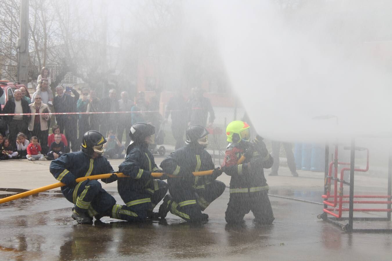 Fotos: Los bomberos de Haro celebran San Juan de Dios