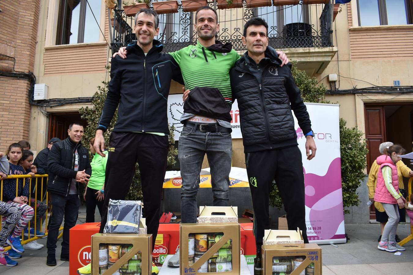 Fotos: XIV carrera popular Enoturismo de Aldeanueva de Ebro (adultos)