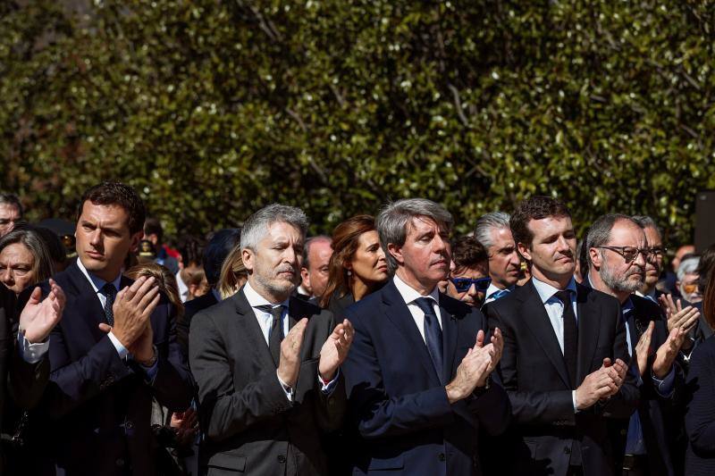 El 15 aniversario del atentado yihadista que costó la vida a 193 personas en la capital de España se ha conmemorado en distintos puntos de la ciudad con división entre los representantes políticos.