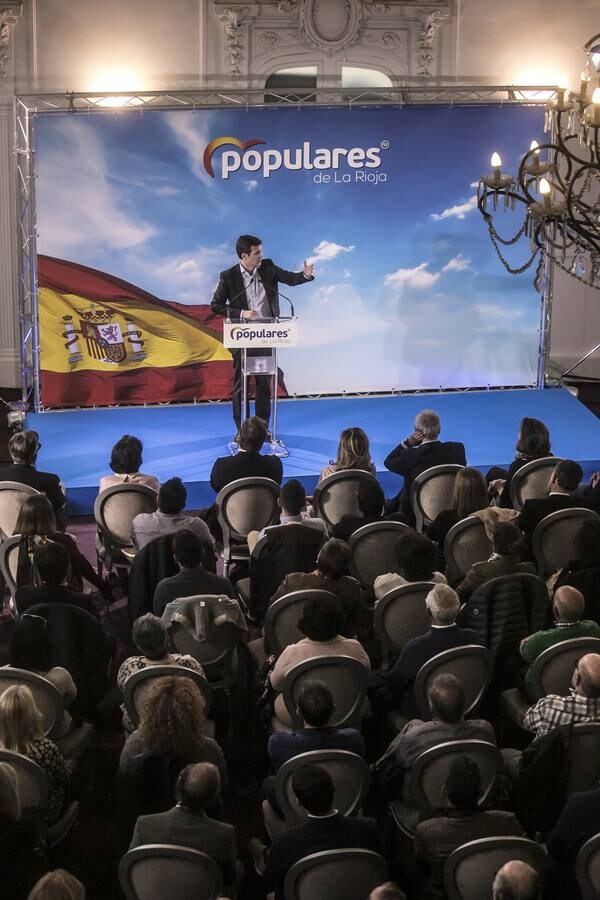 Fotos: Casado presenta en Logroño a los candidatos para las alcaldías de las cabeceras de comarca