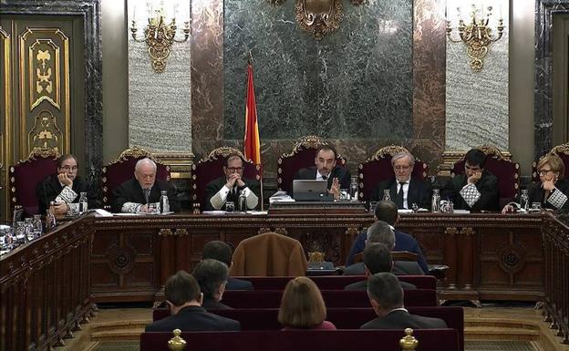 La sala del Tribunal Supremo durante la declaración de Jaume Mestre en el juicio del 'procés'.