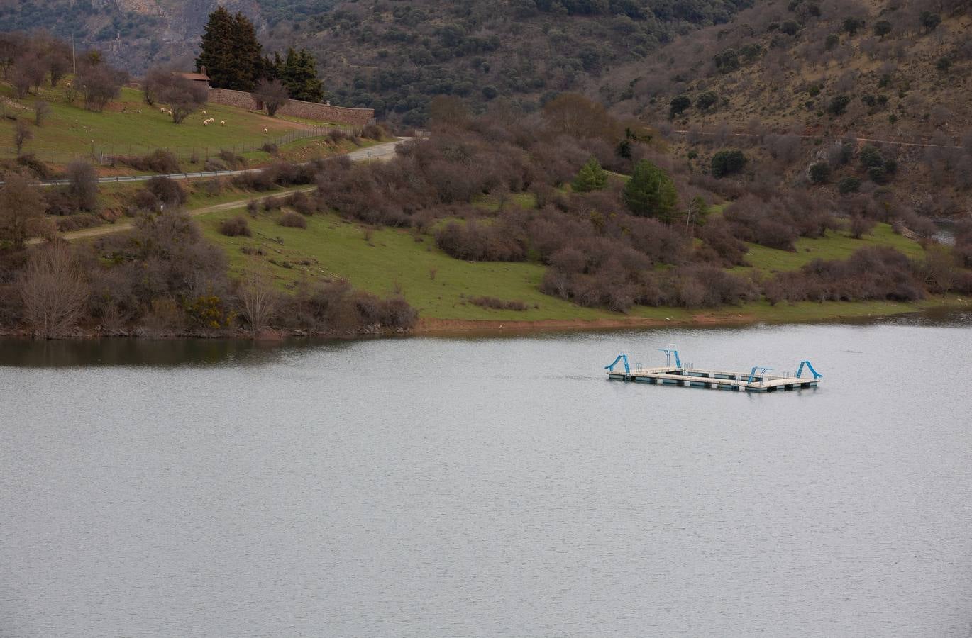 Fotos: Estado del pantano de Mansilla y sus alrededores