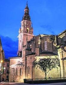 Imagen secundaria 2 - 1-La imagen del Santo preside el mausoleo./ 2-La cripta se localiza frente al gallinero del siglo XV. / 3-Catedral de Santo Domingo de la Calzada. 