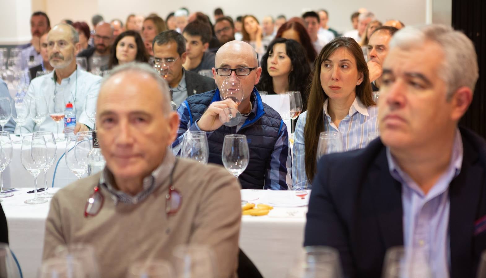 Esperanza Elías, enóloga de Rioja Vega, presentó los nuevos vinos de la bodega de Viana.