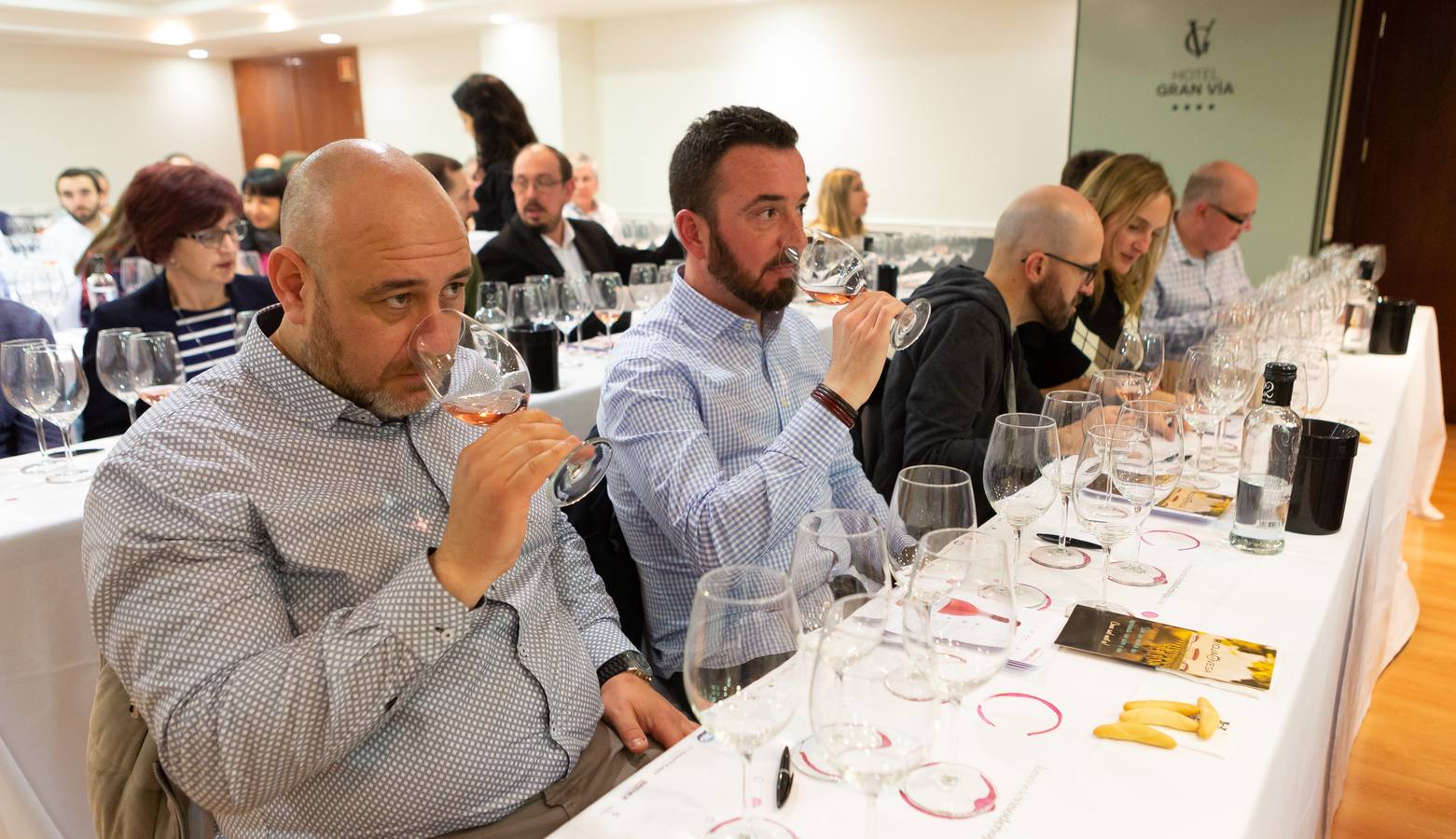 Esperanza Elías, enóloga de Rioja Vega, presentó los nuevos vinos de la bodega de Viana.