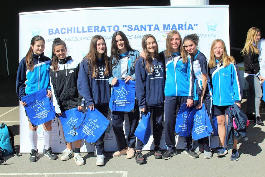 Más de 800 jóvenes se reúnen en el Bachillerato Santa María para jugar a fútbol, baloncesto y voleibol