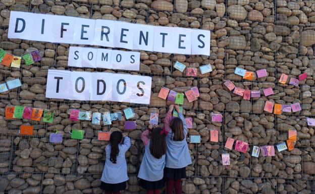 «Mi capacidad especial es la de inflar globos»