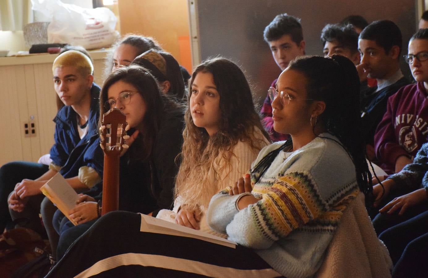 Fotos: el Maratón Poético bajo el lema &#039;La música de la palabra en imágenes&#039;. En el IES Batalla de Clavijo