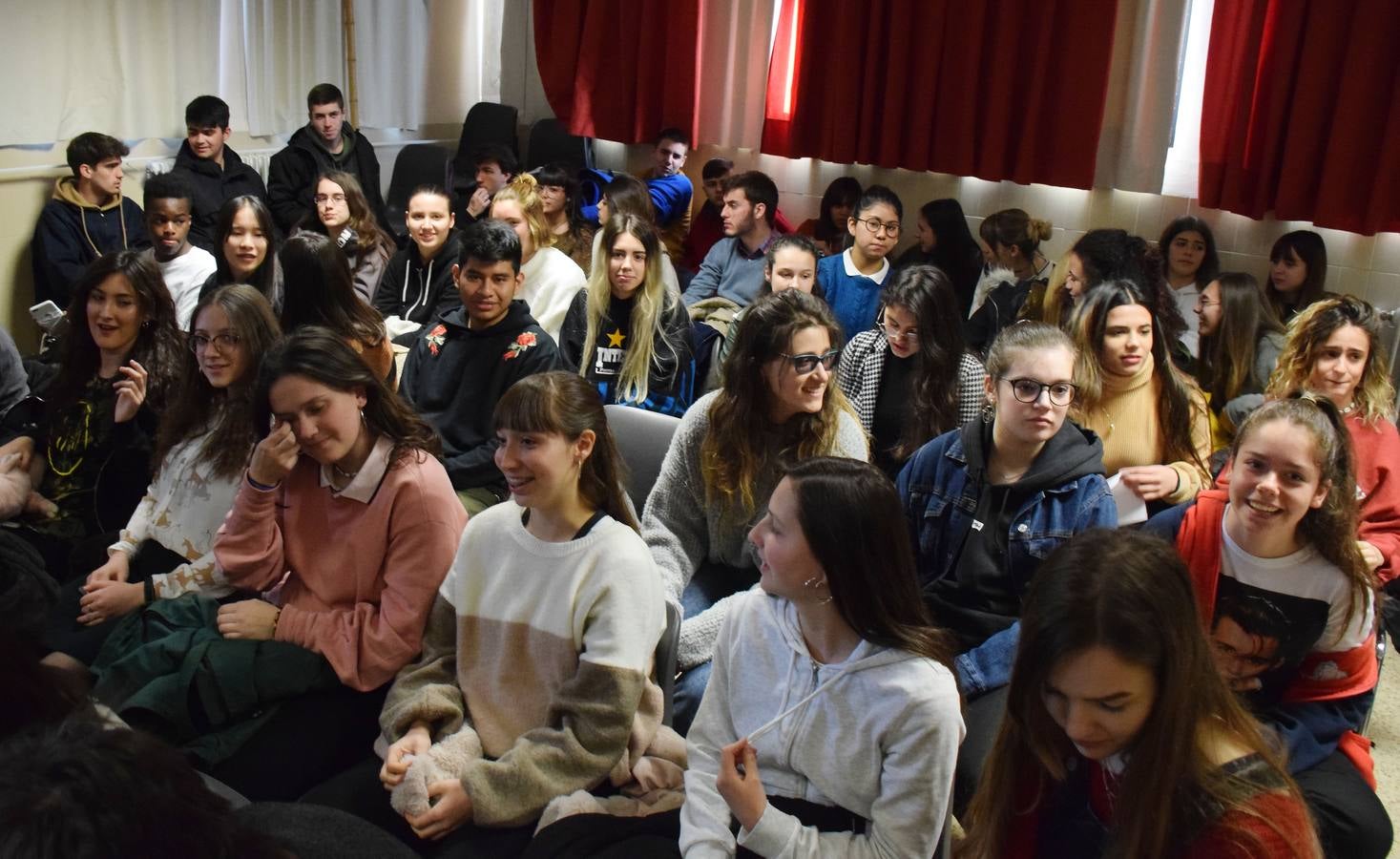 Fotos: el Maratón Poético bajo el lema &#039;La música de la palabra en imágenes&#039;. En el IES Batalla de Clavijo