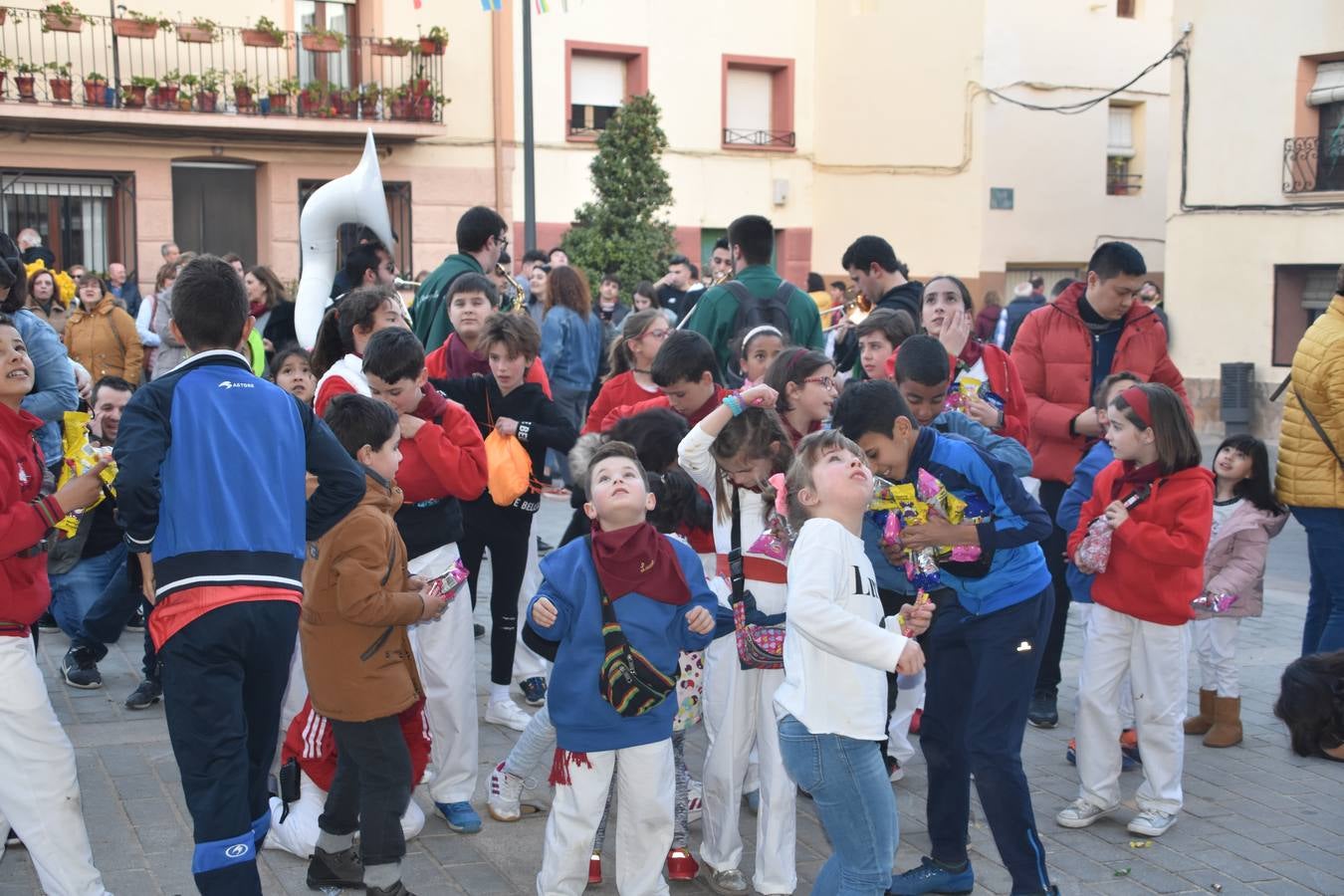 Fotos: El Villar de Arnedo lanza el chupinazo de las fiestas de la Virgen de la Anunciación
