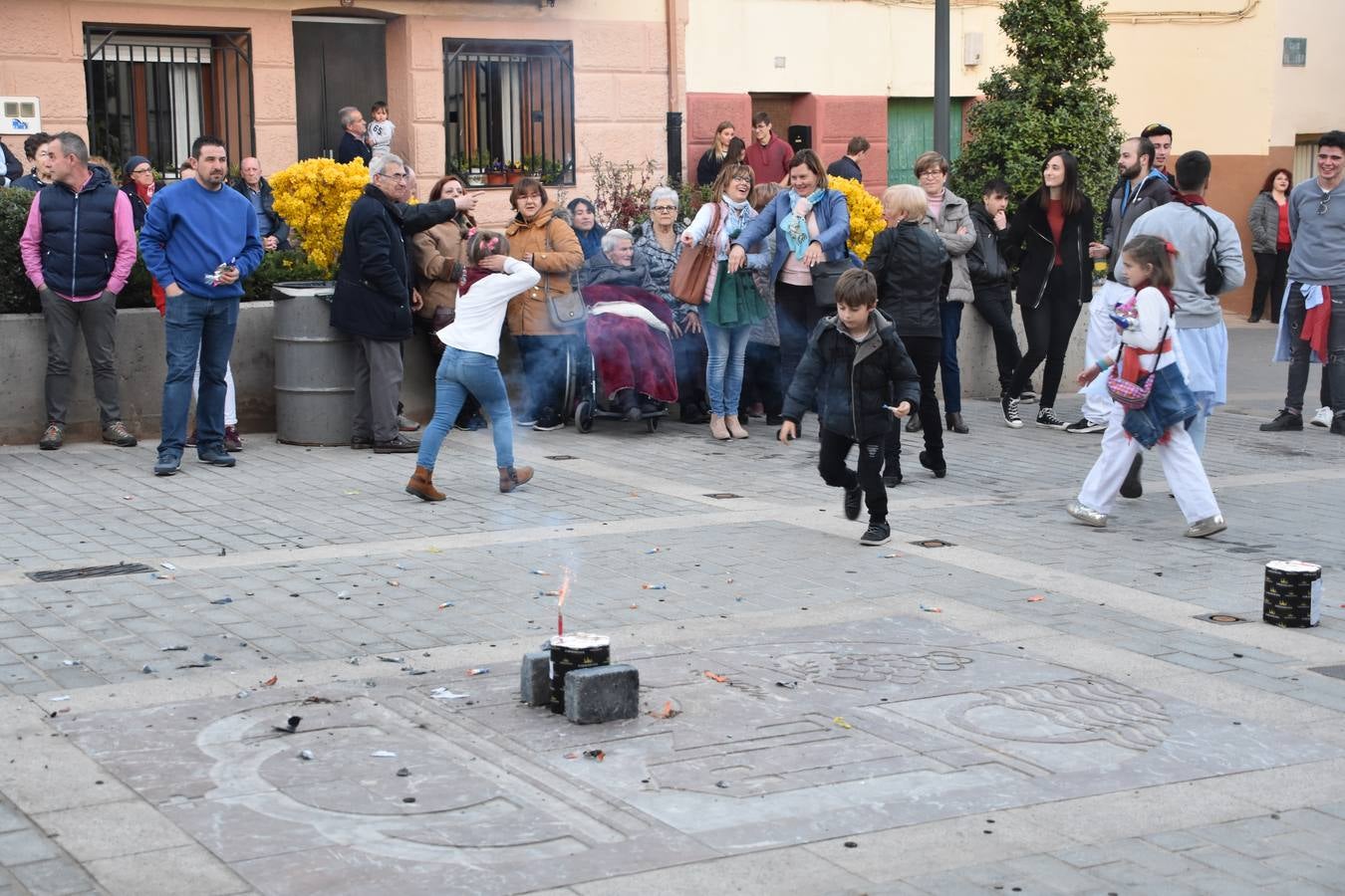 Fotos: El Villar de Arnedo lanza el chupinazo de las fiestas de la Virgen de la Anunciación