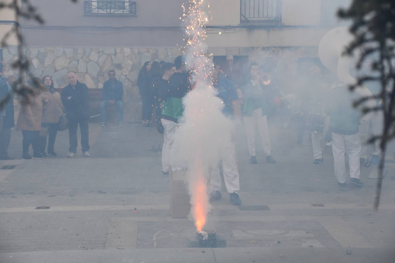 Fotos: El Villar de Arnedo lanza el chupinazo de las fiestas de la Virgen de la Anunciación