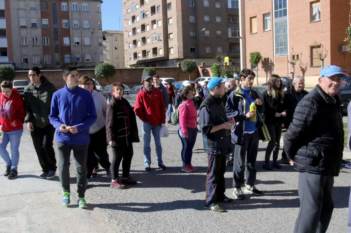 Fotos: Paseo Saludable por el barrio de Madre de Dios y San José de Logroño