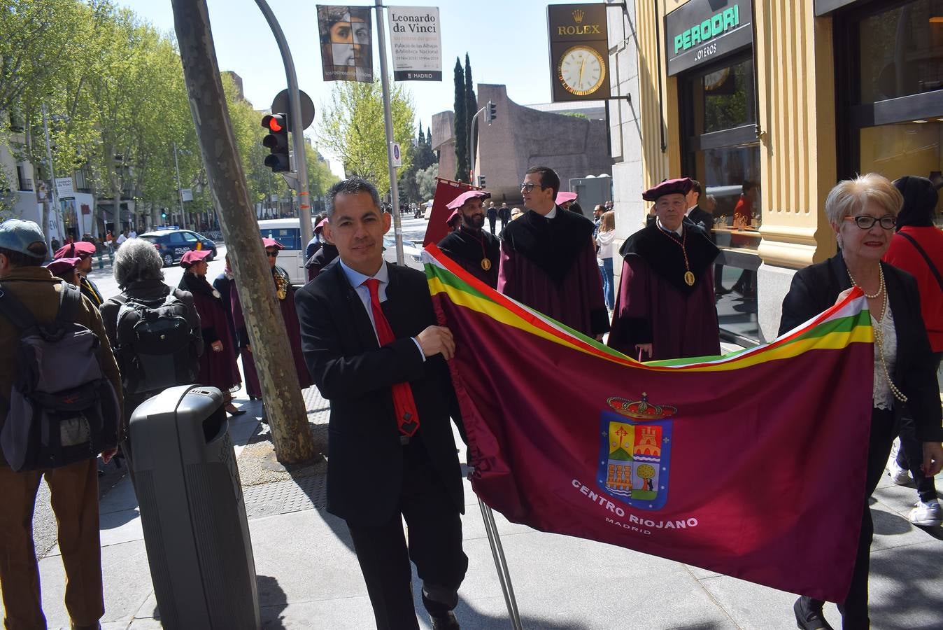 La Cofradía del Vino de Rioja ha investido como Cofrade de Honor al Centro Riojano de Madrid