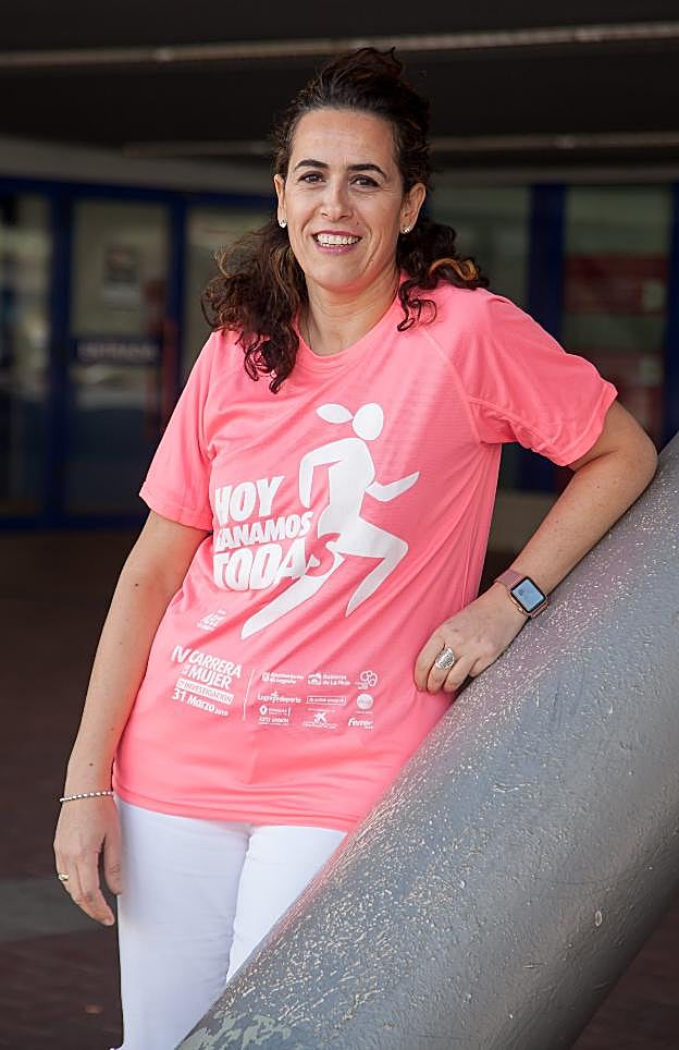 Laura Rivas, con la camiseta rosa convertida ya en un símbolo. 
