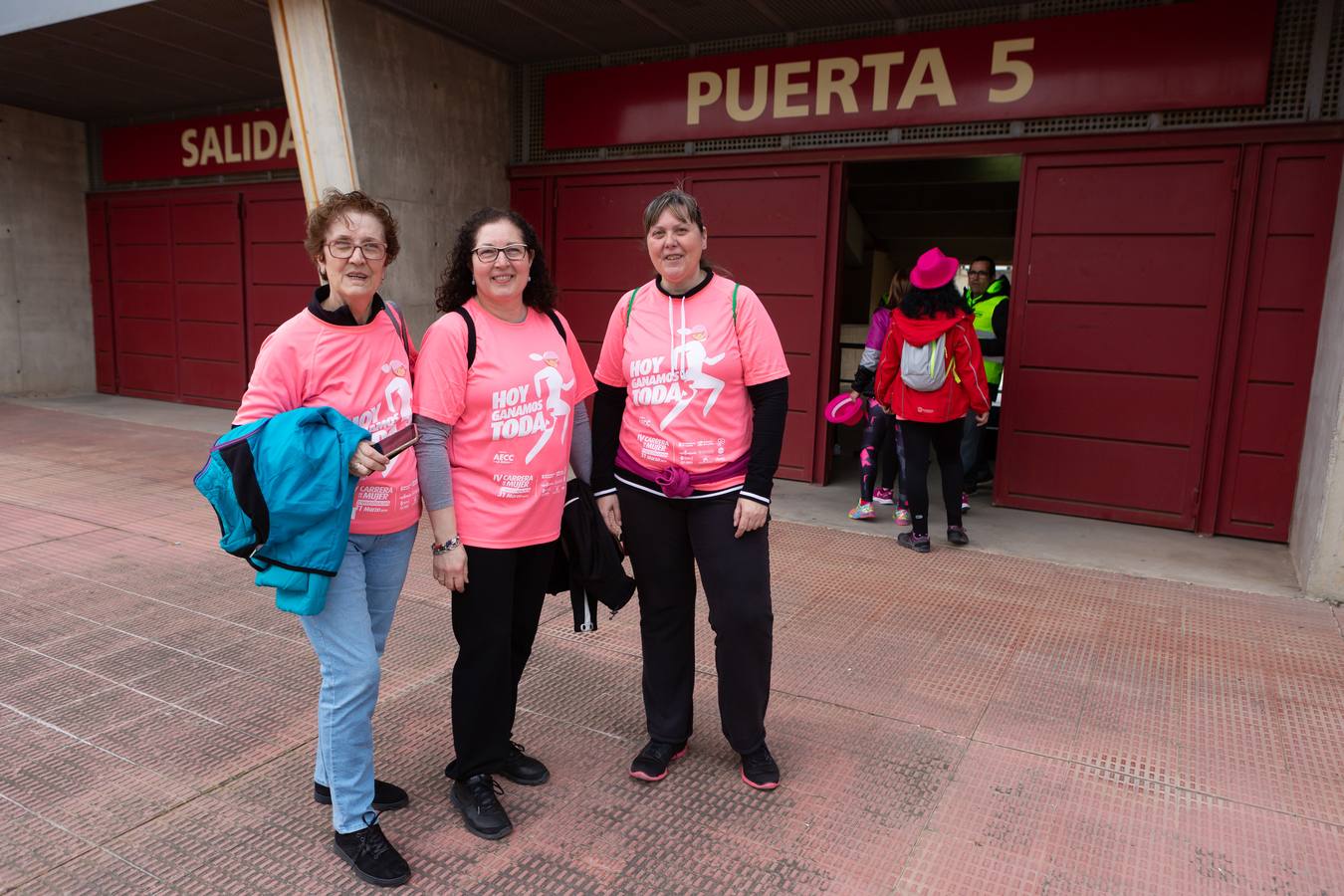 Fotos: Las Gaunas se tiñe de rosa