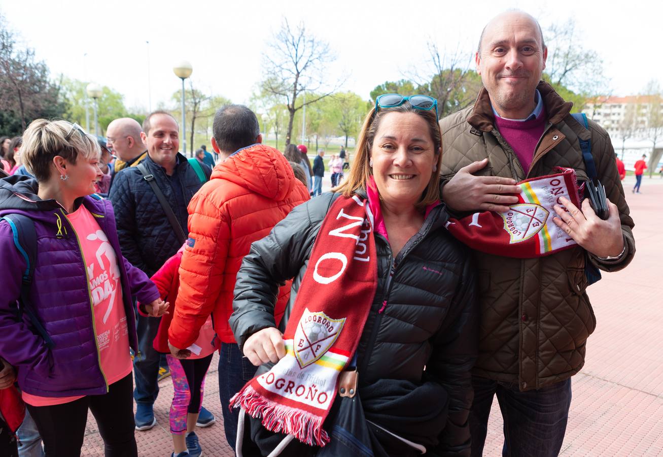 Fotos: Las Gaunas se tiñe de rosa