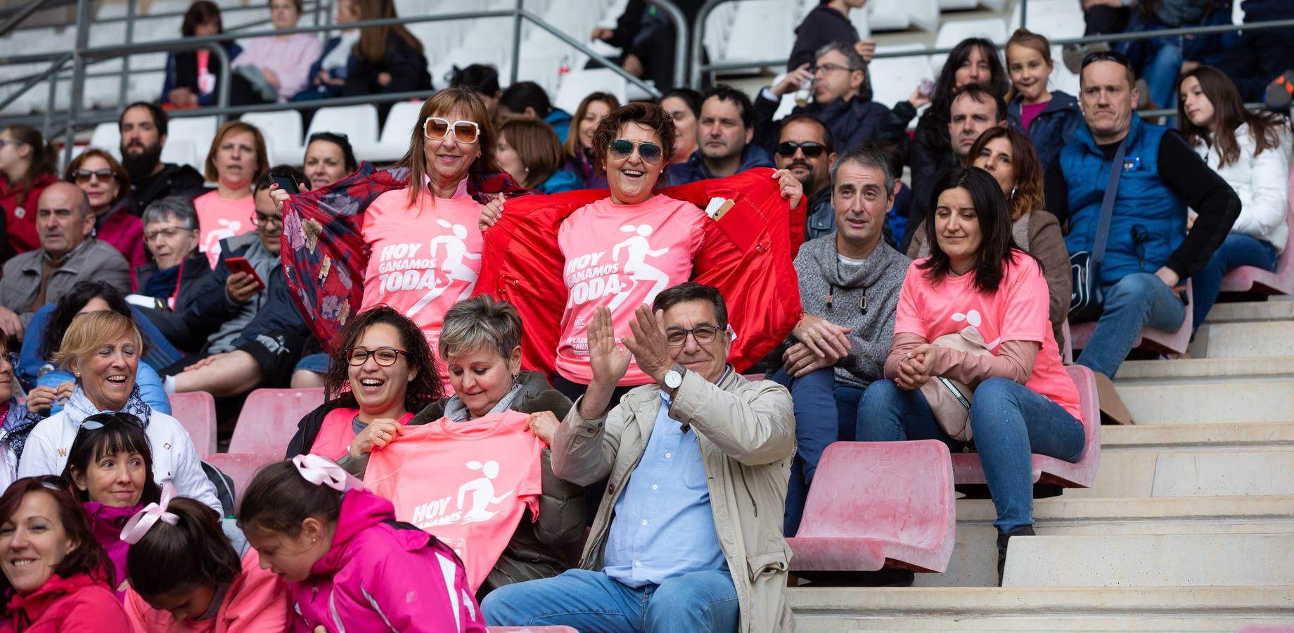 Fotos: Las Gaunas se tiñe de rosa