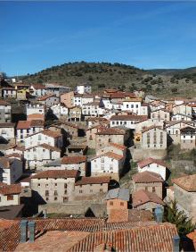 Imagen secundaria 2 - Casco urbano del Rasillo con su olmo centenario, embalse y Ortigosa de Cameros 