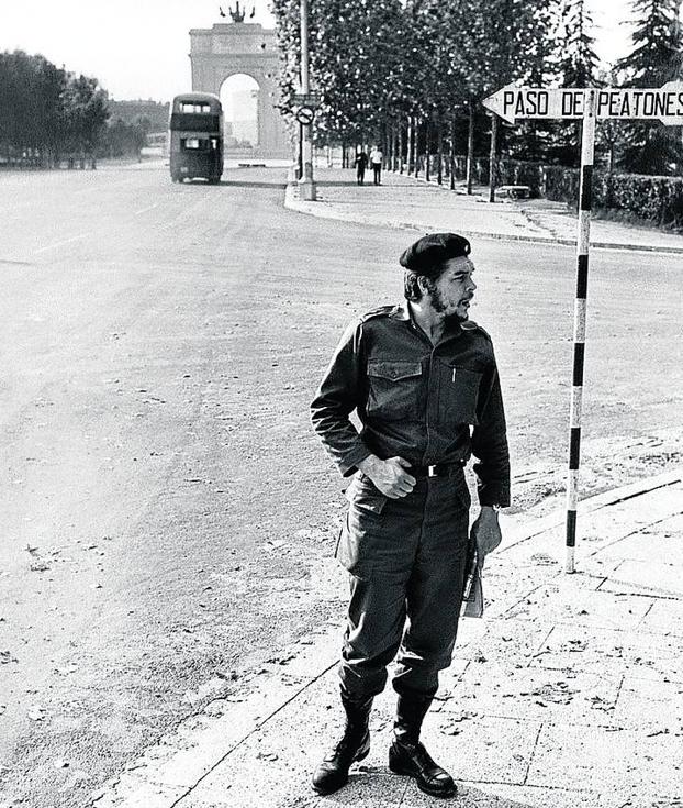 El Che Guevara, en Madrid, en 1958.