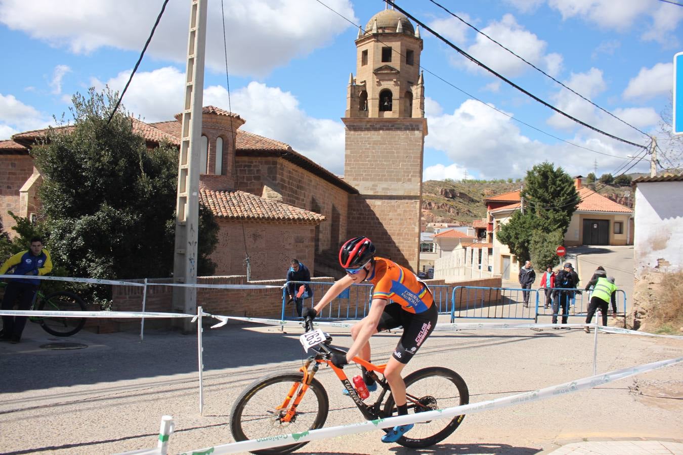 Con la ausencia de Carlos Coloma y Rocío del Alba, la quinta edición de la XCO Internacional Ciudad del Calzado ha reunido a 600 corredores en Arnedo