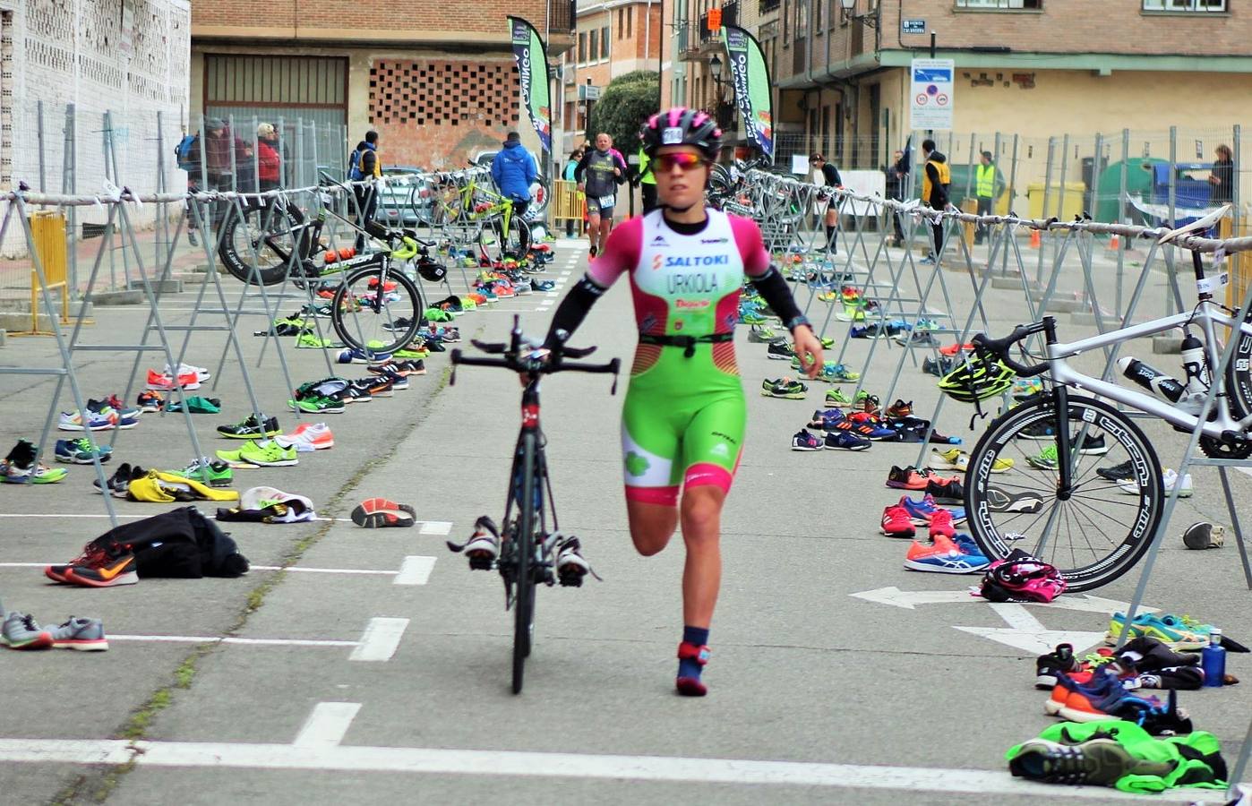 Más de 200 deportistas participaron en el duatlón de Santo Domingo