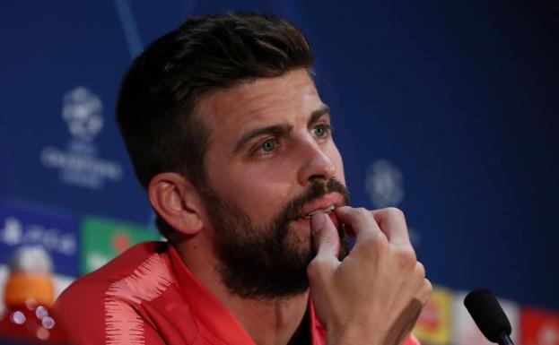 Gerard Piqué, durante la rueda de prensa previa al United-Barça.