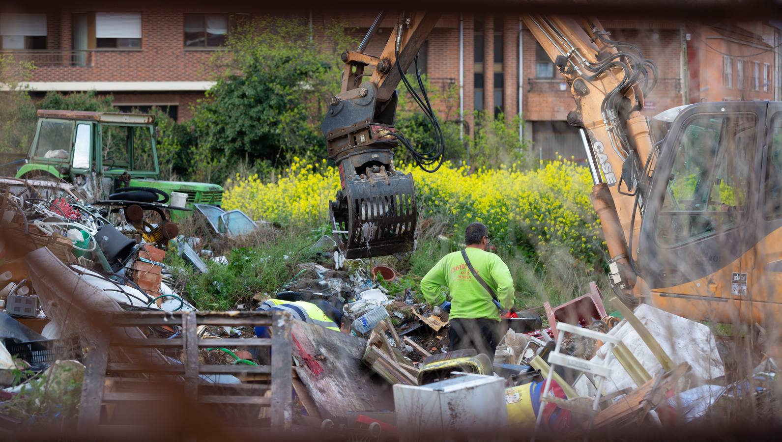 Se trata de una finca de más de 3.000 m2 plagada de basura en el centro de la ciudad, un problema que tenía el municipio hace más de diez años