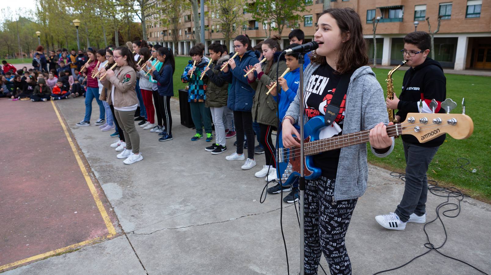 Fotos: Escolares riojanos celebran Musiqueando en el parque San Miguel de Logroño