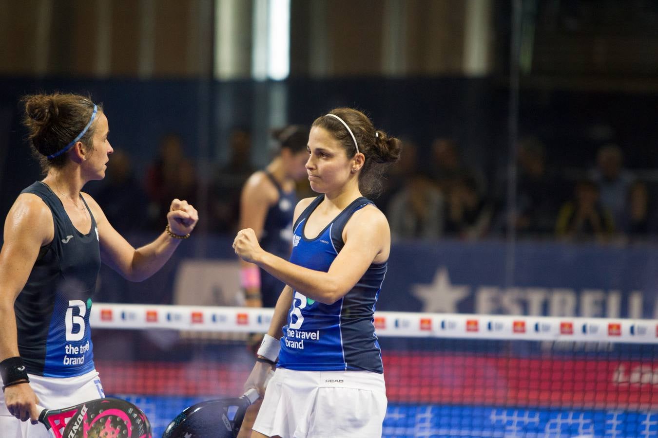 La logroñesa Eli Amatriain y su pareja Patty Llaguno pasaron esta mañana a las semifinales