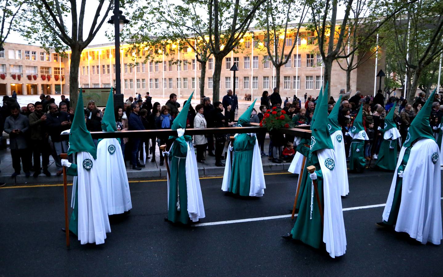 Fotos: Procesión de las Siete Palabras de Logroño