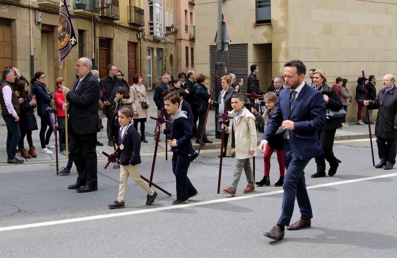 Fotos: Vía Crucis y traslado del Santo Cristo de las Ánimas de Logroño