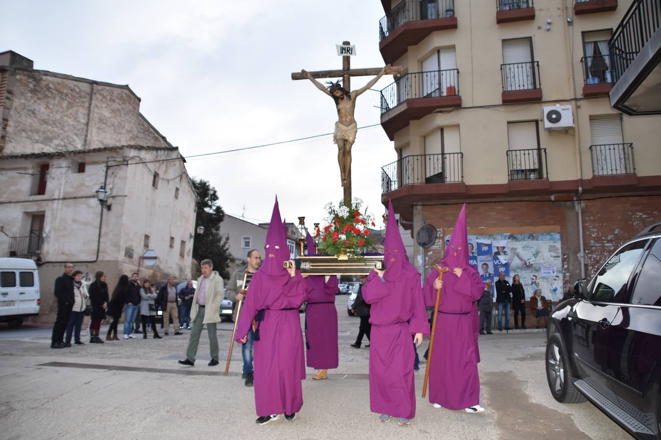 Fotos: Procesión del Santo Entierro en Cervera