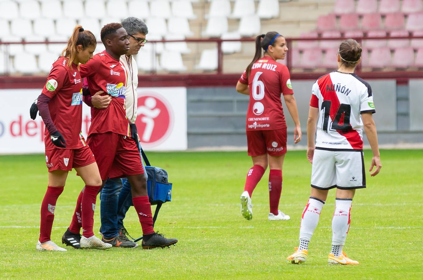 Fotos: Vital triunfo del EDF ante el Rayo (3-0)