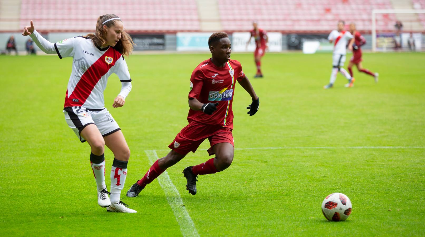 Fotos: Vital triunfo del EDF ante el Rayo (3-0)