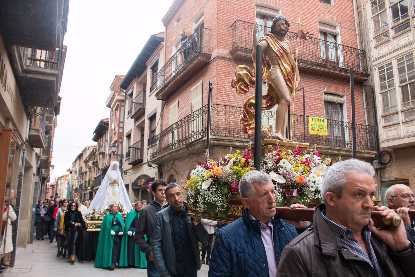 Fotos: Procesión del Resucitado, en Santo Domingo de la Calzada