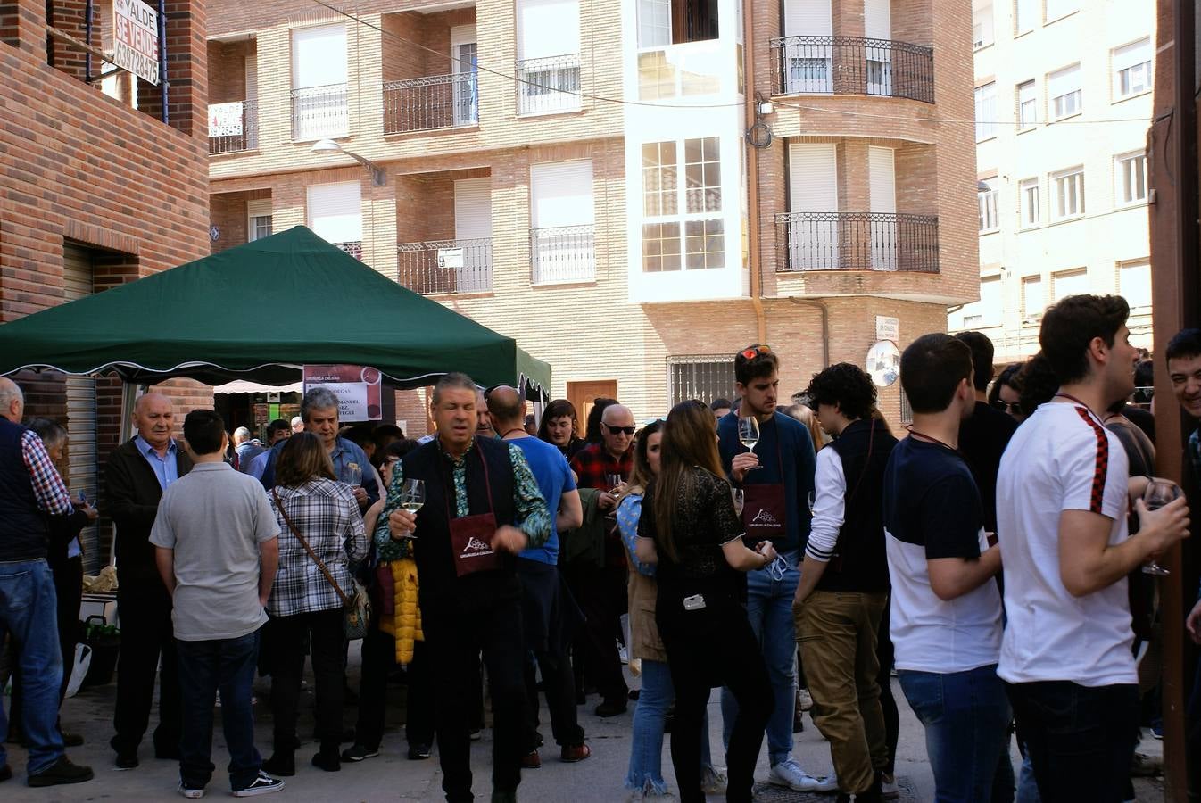 Feria de vinos y gastronomía en Uruñuela.