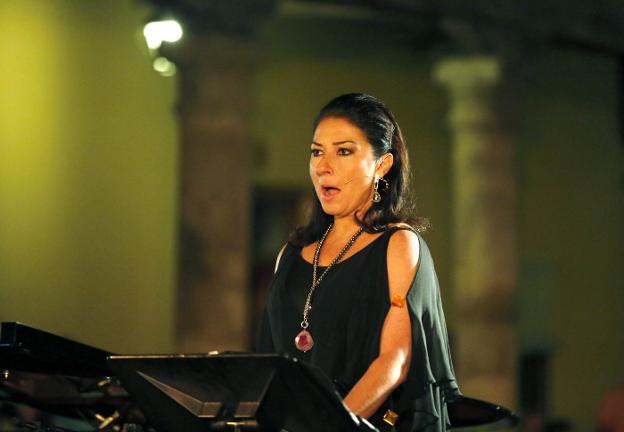 La soprano Monserrat Martí, durante un recital. ::