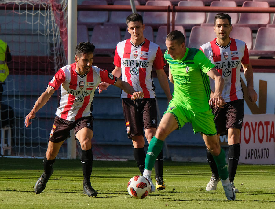 Los riojanos ganan al Mirandés por 3-0, pelearán por la segunda plaza y se clasifican para el 'play off'